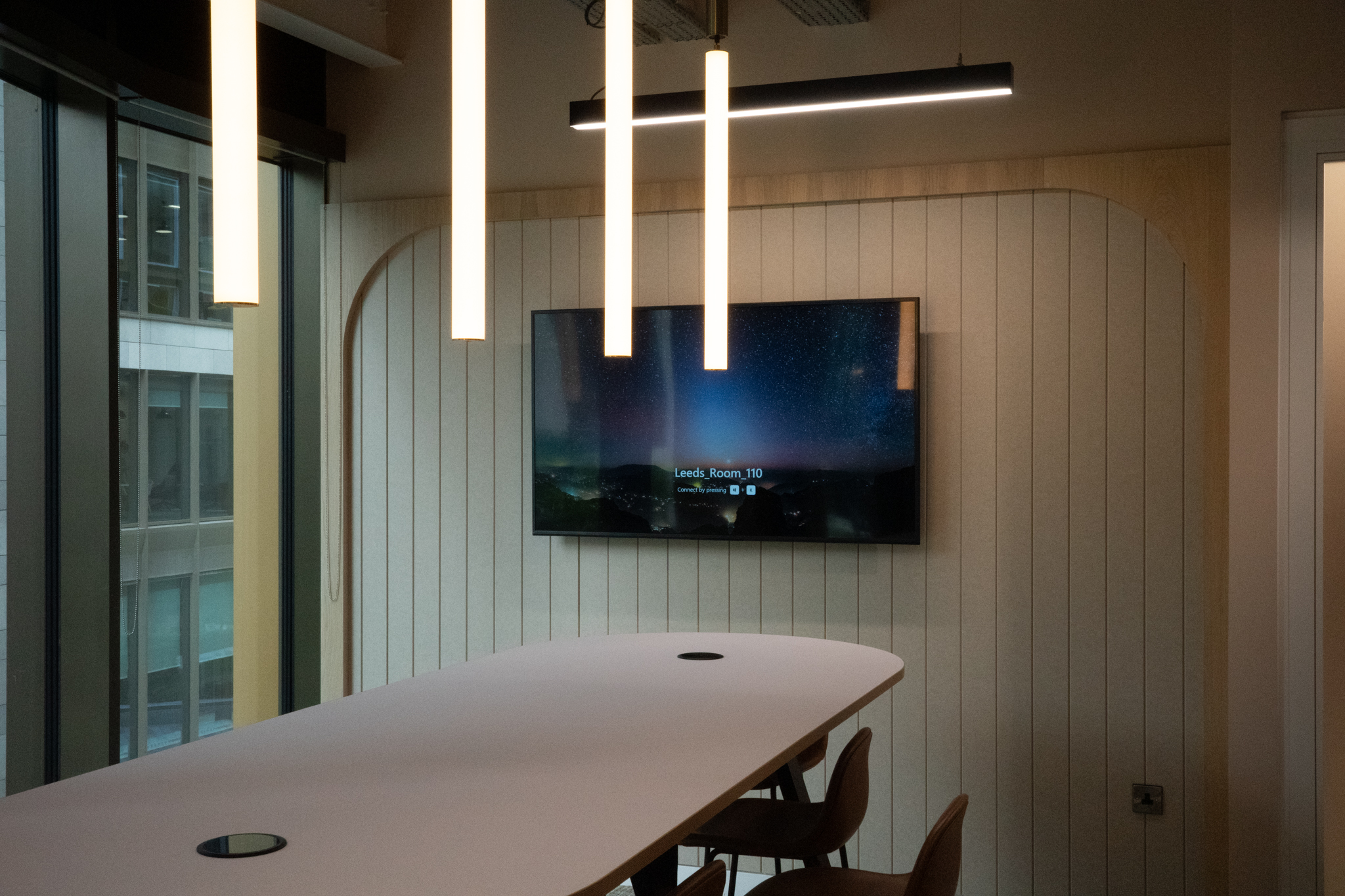Modern meeting room design for Hill Dickinson LLP